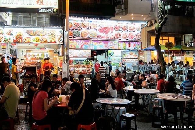 Vịt quay Bắc Kinh là món ăn đặc biệt chỉ có ở nhà hàng Li Yen