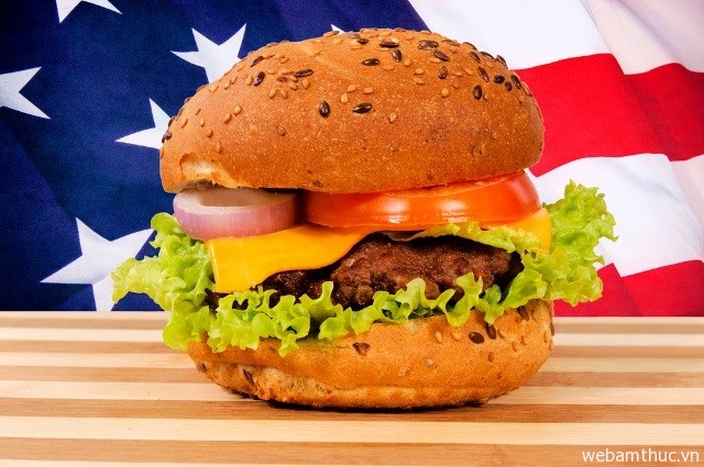 Hamburger có thể gọi là “fast food quốc dân” của người Mỹ